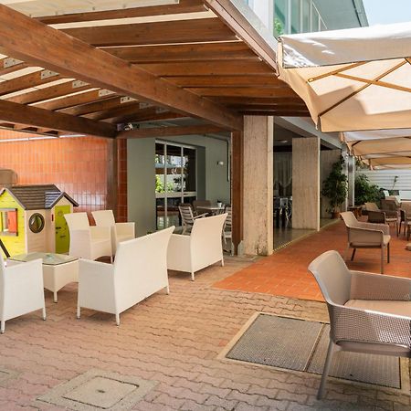 Hotel Ondina E Milazzo Cervia Exterior photo