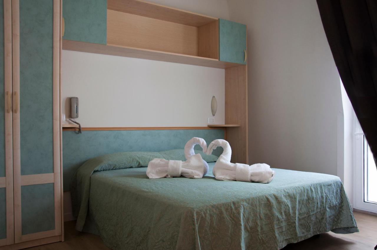 Hotel Ondina E Milazzo Cervia Exterior photo