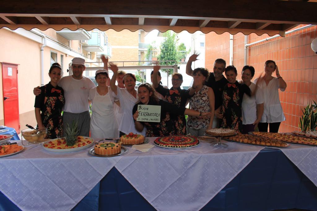 Hotel Ondina E Milazzo Cervia Exterior photo